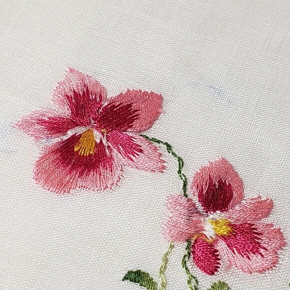 VINTAGE 1960'S HANKIE PINK EMBROIDERED FLOWERS POCKET SCARF BRIDAL WEDDING - Picture 9 of 12